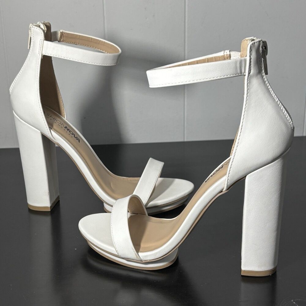 Fashion Nova White Chunky Heels Ankle Strap Shoes Size 6.5-NEW